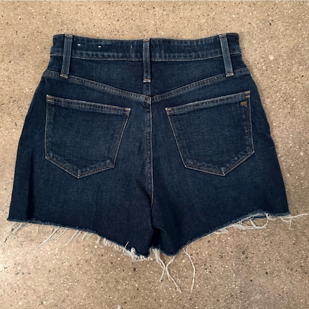 Madewell Dark Wash Curvy High Rise Denim Shorts - Picture 4 of 4
